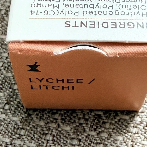 New! Perricone MD No Makeup Lip Oil - Lychee - Picture 4 of 5